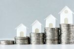 Aprenda como investir em imóveis em 2025 com segurança, estratégias de rentabilidade e dicas práticas para iniciantes e investidores experientes.